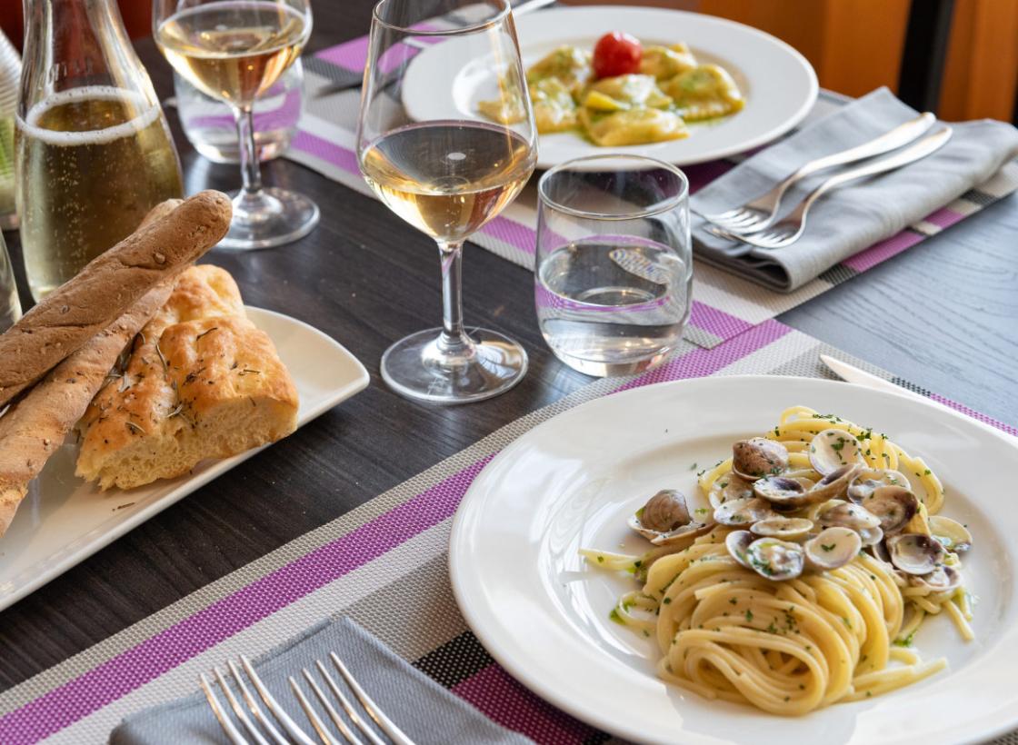 hotelromasalsomaggiore it ristorante 009
