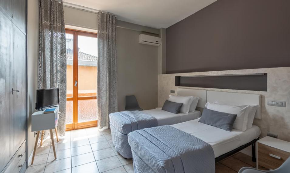hotelromasalsomaggiore it camere 017